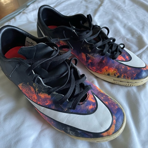 Nike Other - Indoor soccer cleats